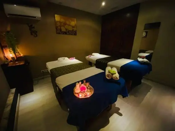 Bua Thai salon inside